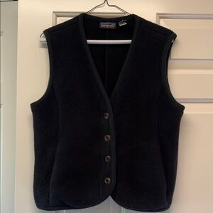 Patagonia Black Fleece Vest with Buttons